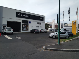 Photo n°1 de RENAULT GARAGE JOUVE PERE ET FILS à Riom-ès-Montagnes (Garage automobile)
