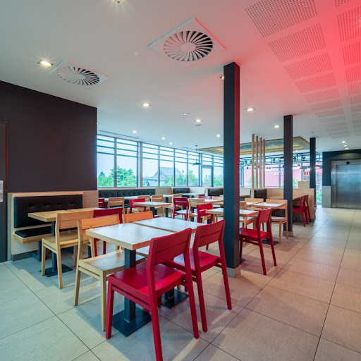 Photo 7 - Burger King