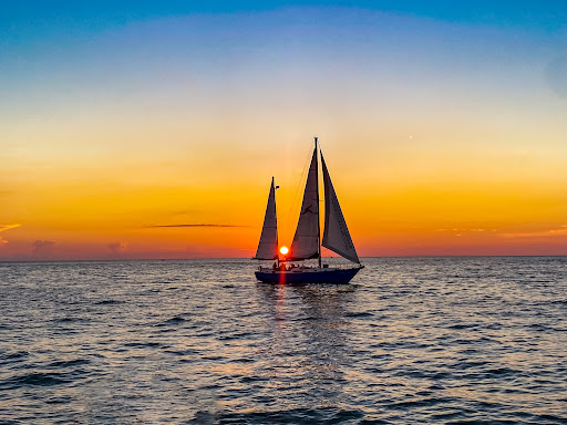 Suncoast Sailing - Visual