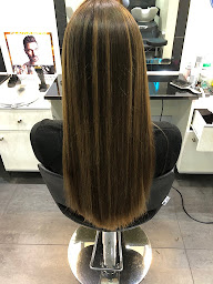 Photo n°15 de Déesse Coiffure - Salon de coiffure à Antibes (Salon de coiffure)