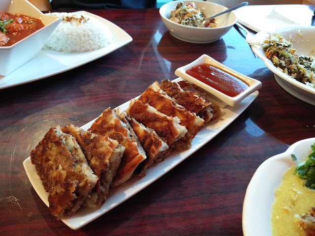 Daw Yee Myanmar Cafe
