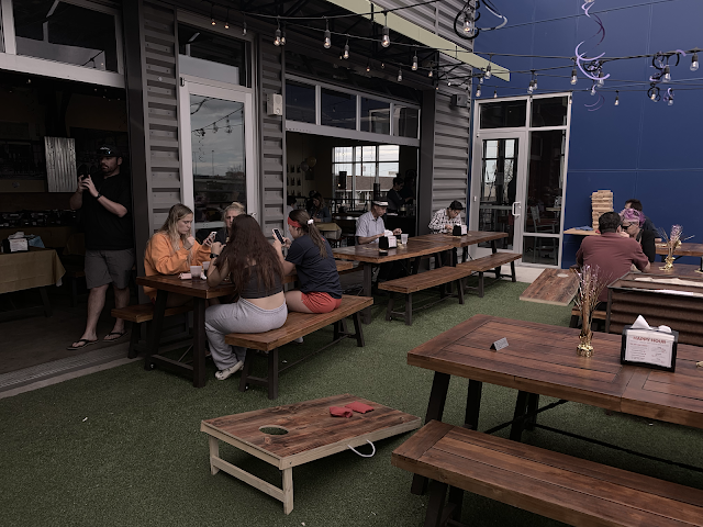 Crafty Fox Taphouse & Pizzeria by null