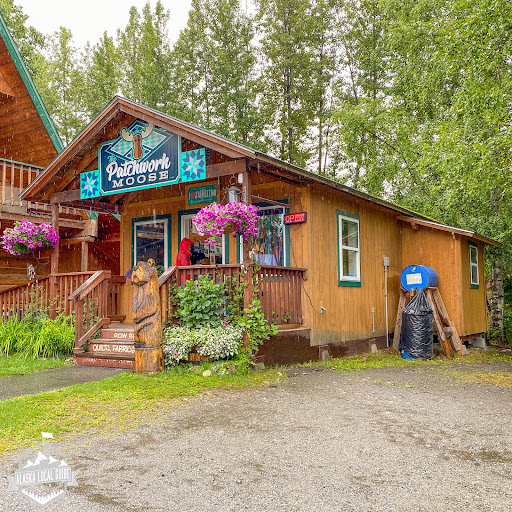 The Patchwork Moose - Visual