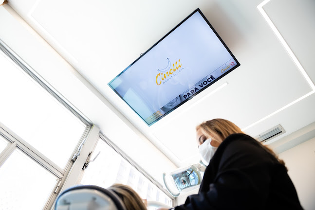 Cinelli Odontologia - Dentista