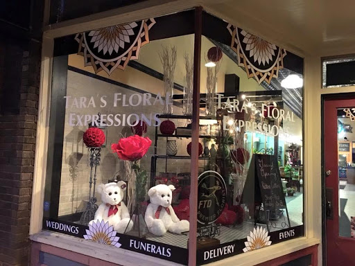 Tara's Floral Expressions Logo