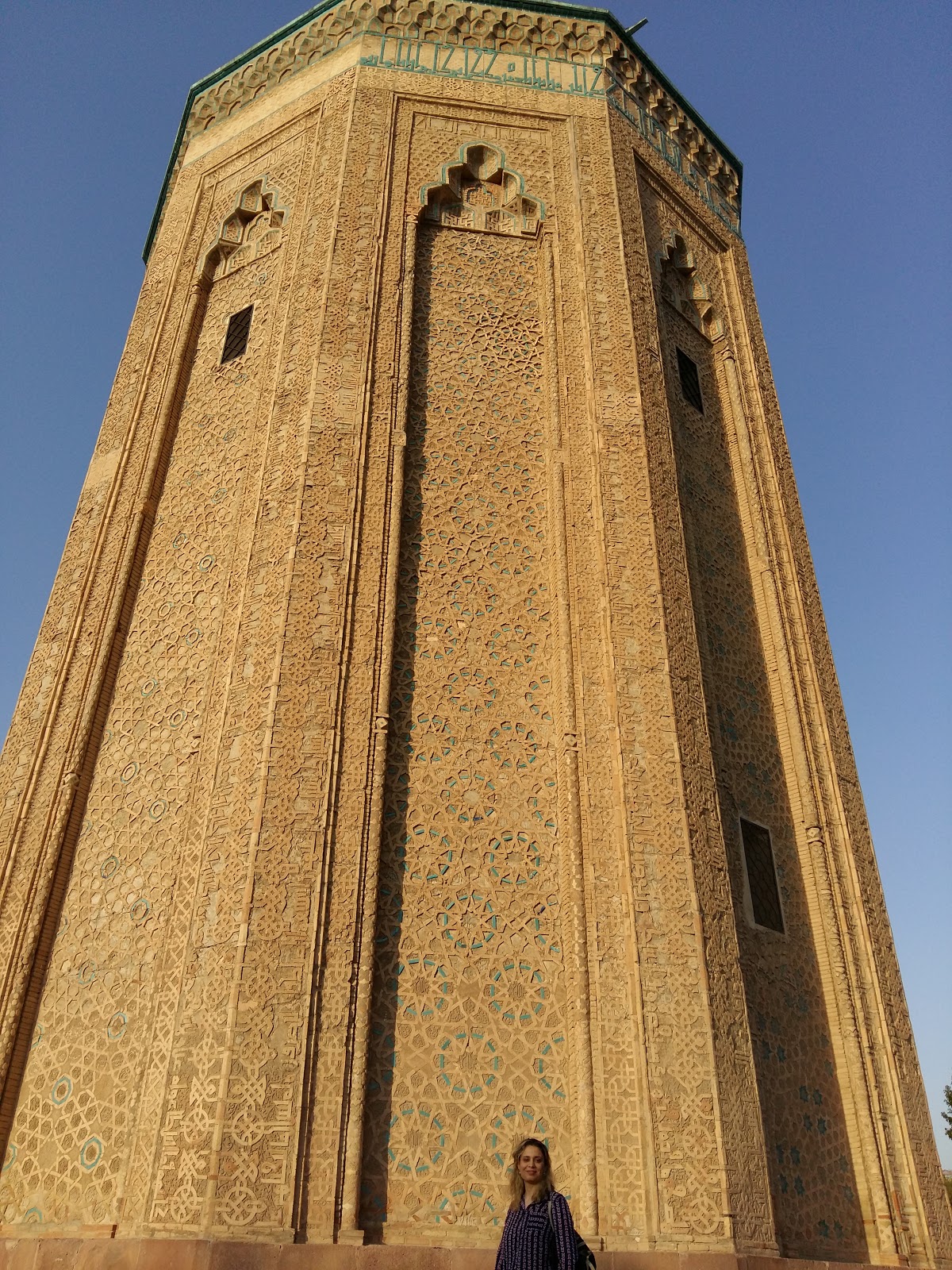 Mausoleum of Momine Khatun
