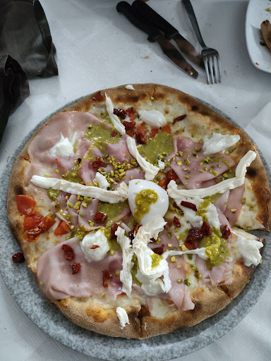 Pizzeria La Fornarina - Thumbnail