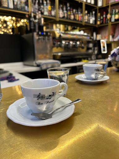 Pavarotti Bar - Visual