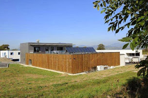 Photo n°3 de LEZTROY à La Roche-sur-Foron (Self scolaire)