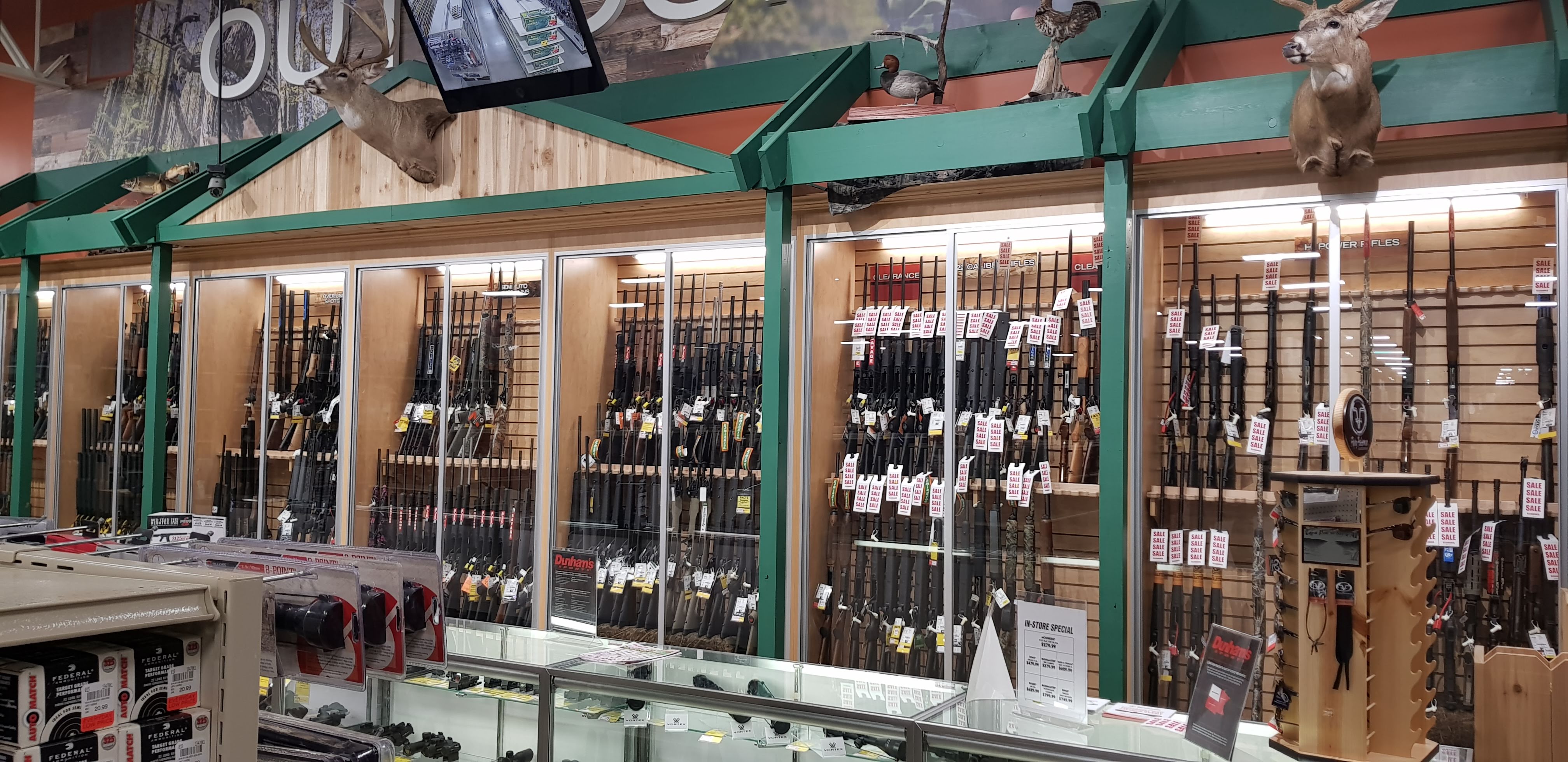 Dunham's Sports