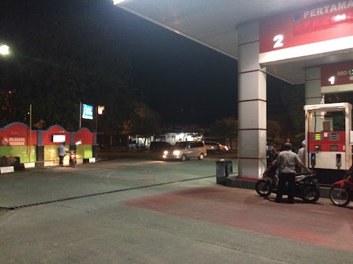 Simpang Dodik gas stations, Author: Dicko Andika