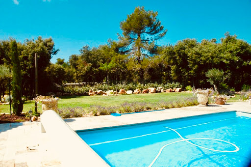 Photo de Clos de la Sarriette: Villa de groupe avec piscine en campagne, proche Lac Sainte-Croix et Gorges du Verdon, Provence, Var à Régusse (83630)