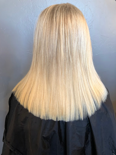 Flaunt Salon, Blow Dry Bar - Thumbnail