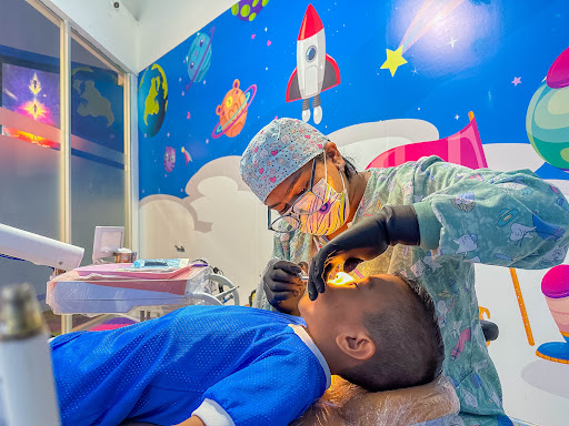 Peke Sonrisas Arco Norte