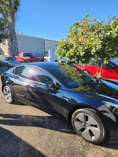 Bill's Auto Upholstery & Window Tinting