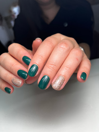 Gina H Beauty - Thumbnail