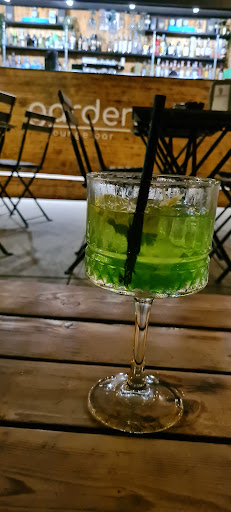 Garden Lounge Bar - Thumbnail