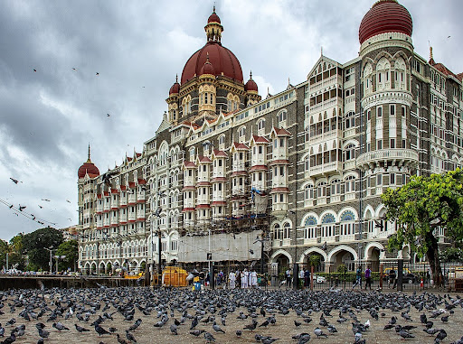 Mumbai ki shaan - The Taj Hotel! Kya aap bhi Mumbai darshan, shehar ki sair ya outstation yatra k…