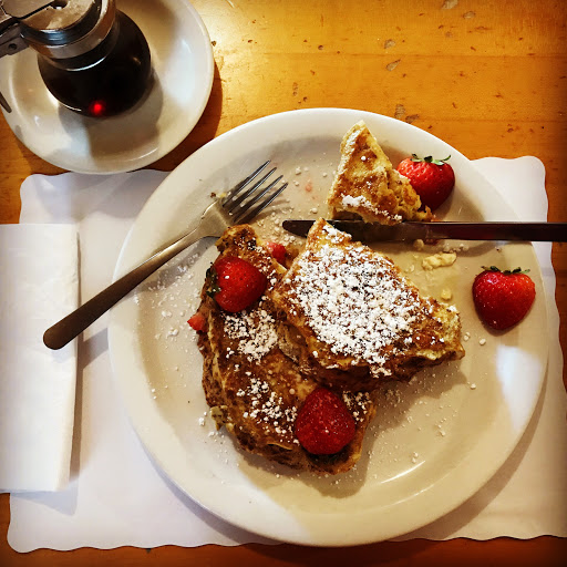 Pineview Bakery - Visual