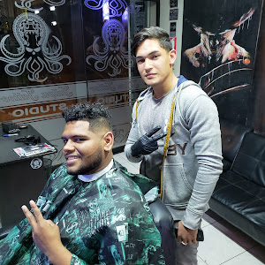 Tullpu Barber Shop 9