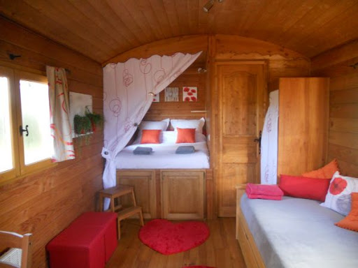 Photo de Les roulottes du Trieux à Plouëc-du-Trieux (22260)