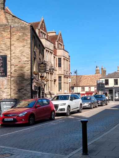 Minster Tavern - Visual