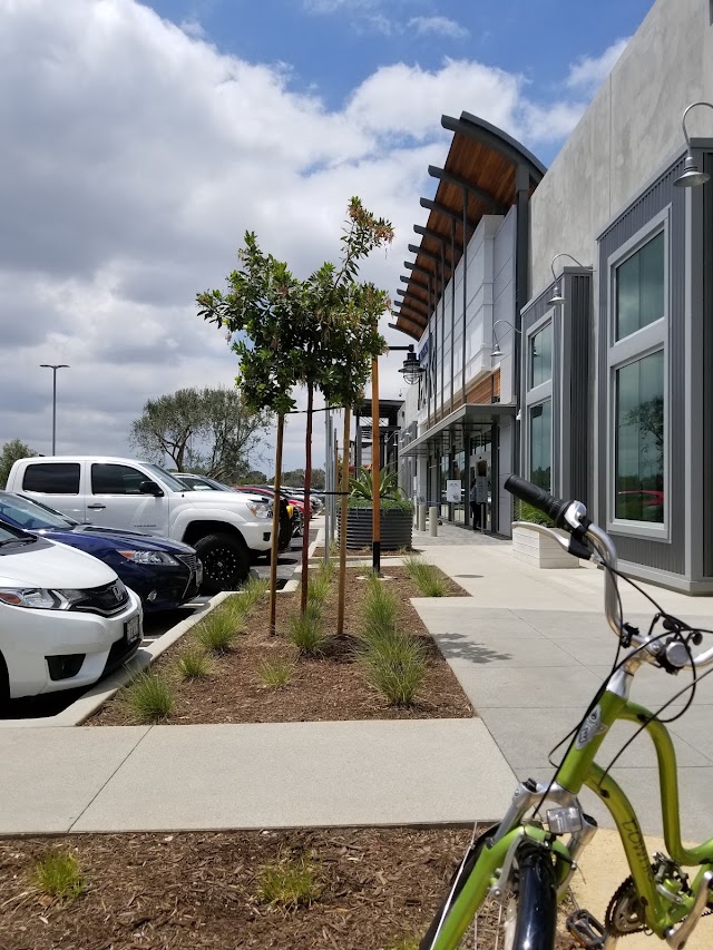 Long Beach Exchange Retail