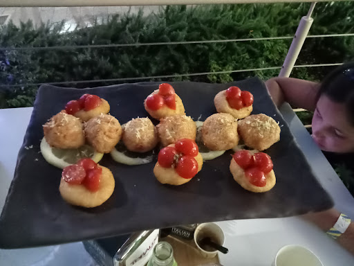 Bar Monique - Visual