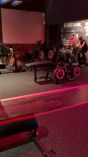 Jetts 24HR Gym Brixton Open Times