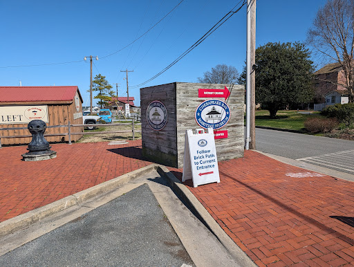 Chesapeake Bay Maritime Museum Parking Lot - Thumbnail