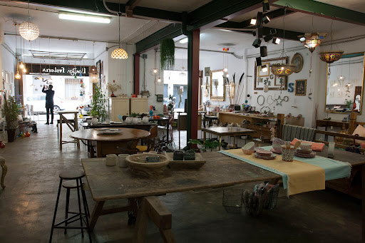 L'Antiga Fusteria Decoració. - Thumbnail