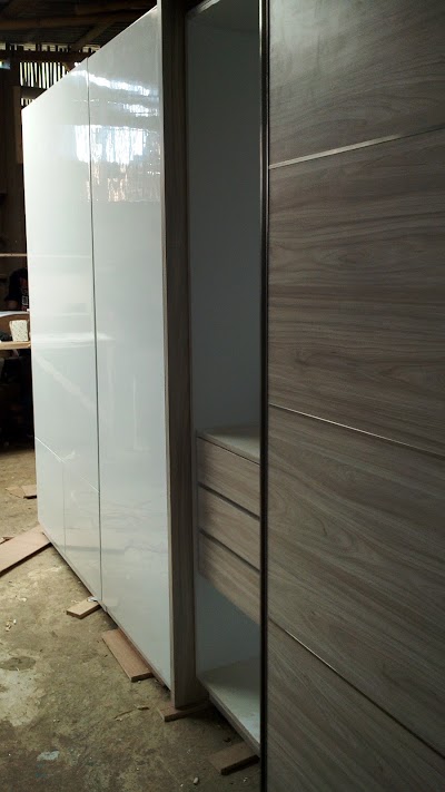Photos of VioneArt Furniture & Painting