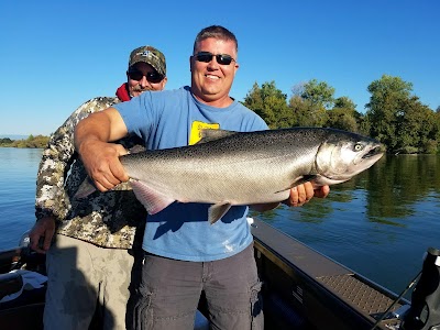 SAC RIVER GUIDE Pro Guide Kirk Portocarrero