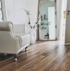 Peshna Beauty Nicole Schmidt - Permanent Make Up & Microblading, Fachinstitut und Academy, Narben und Brustrekonstruktion Doberaner Str. 129, 18057 Rostock, Deutschland