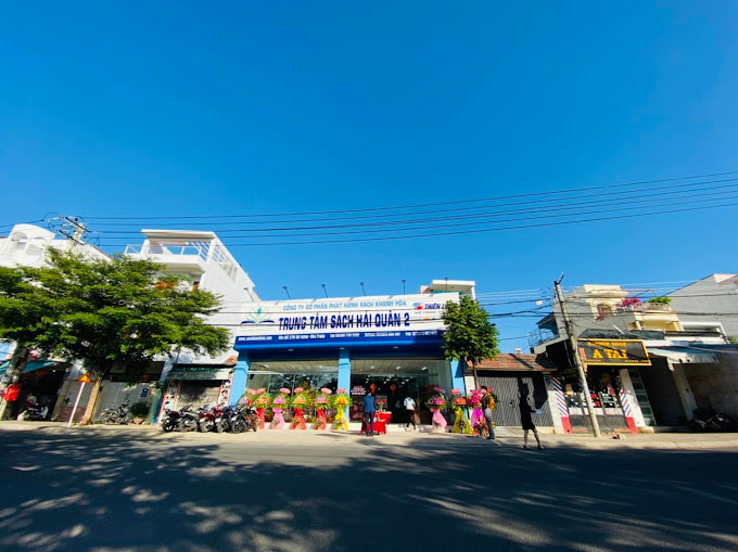 Trung Tâm Sách Hải Quân 2, 276 Dã Tượng, Nha Trang, Khánh Hòa