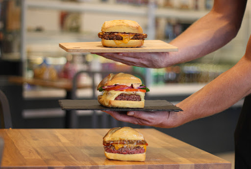 Photo 2 - Un burger dans la cuisine - Saint Jean