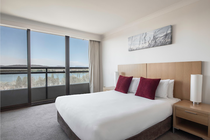 BreakFree Capital Tower Canberra by null