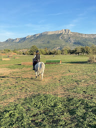 Photo n°2 de Domaine Equestre du Poet à Le Poët (Centre équestre)