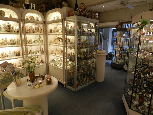 Peter's Hummel Home - Thumbnail