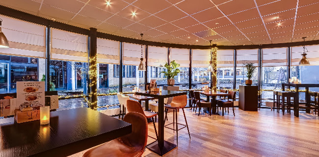 Lunchroom & Espressobar De Duck & Limburgia vlaaien - Veenendaal