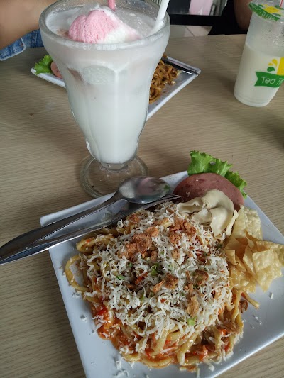 Photos of Mie Setan Cak Wo Genteng