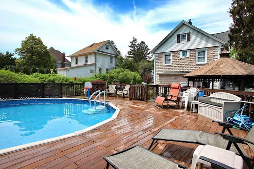 Roslyn "Rozzy the Realtor" Breitstein Realtor Coldwell Banker Alpine/Closter - Thumbnail