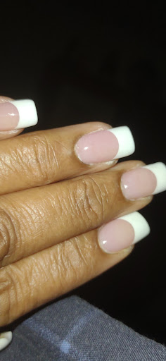 Hale Nails Logo