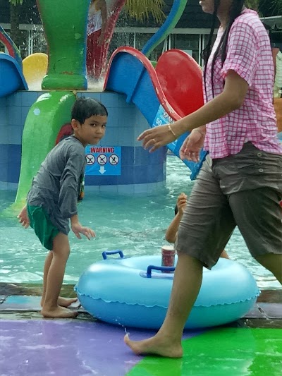 Photos of Lonari Inn Hotel