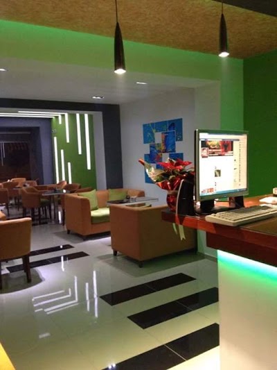 Photos of Kriss Bar