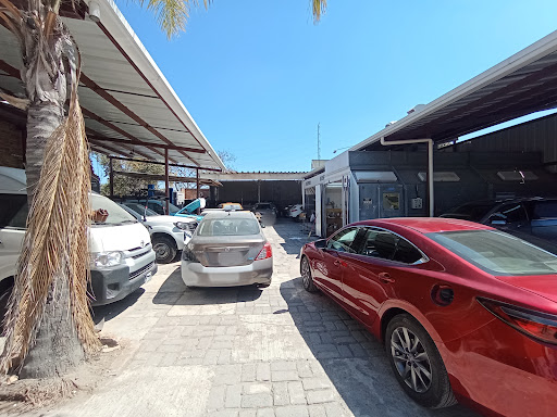 Garage 39 Taller laminado y pintura
