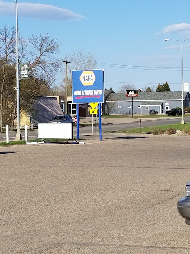 NAPA Auto Parts - Myers Parts of Bottineau - Thumbnail