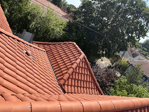 Photo de Artisan Buret : Couvreur - Charpentier - Zingueur à Hostens (33125)