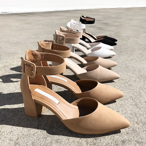 Famous Footwear Craigieburn - Thumbnail
