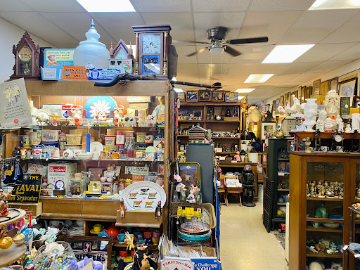Ye Olde Antique & Curiosity Shop - Thumbnail